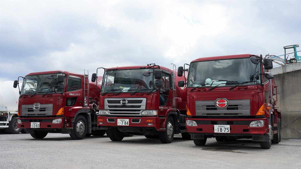 株式会社梅谷コンクリート | 大型ミキサー車ドライバー【年間休日105日